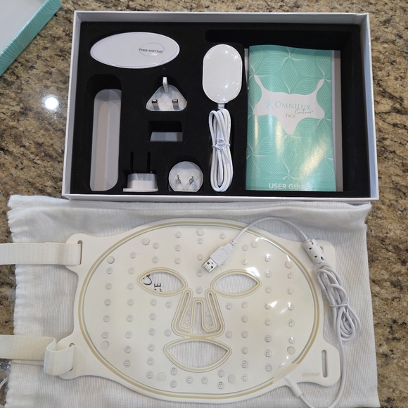 Omnilux Contour Face Red Light Therapy Mask - Picture 5 of 5